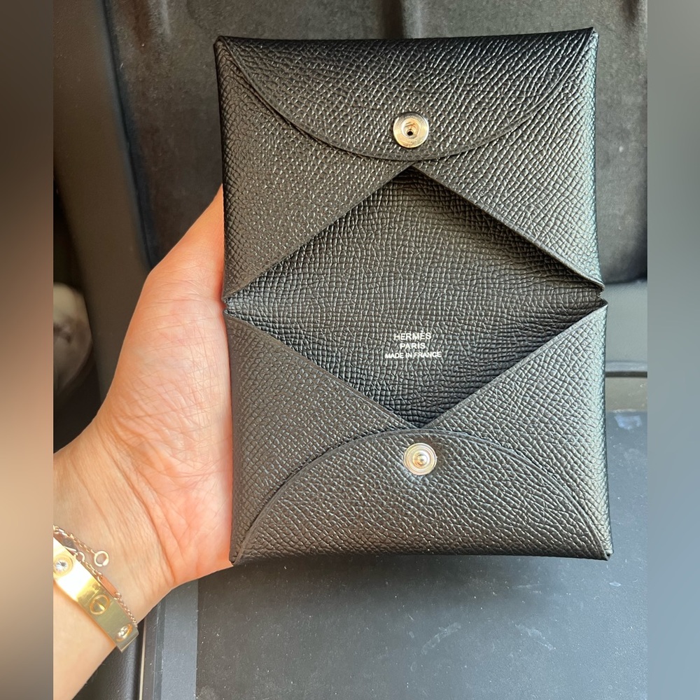 Hermes card case with box and rubbon